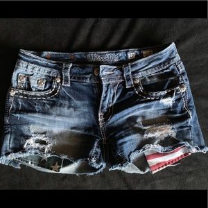 EUC SZ 27 Miss Me American Flag Jean Shorts